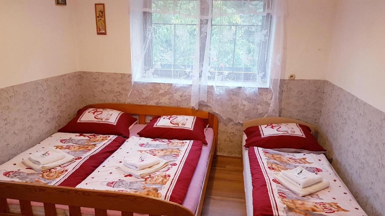 Chalupa V Kopci Vysoka Srbska Esterno foto