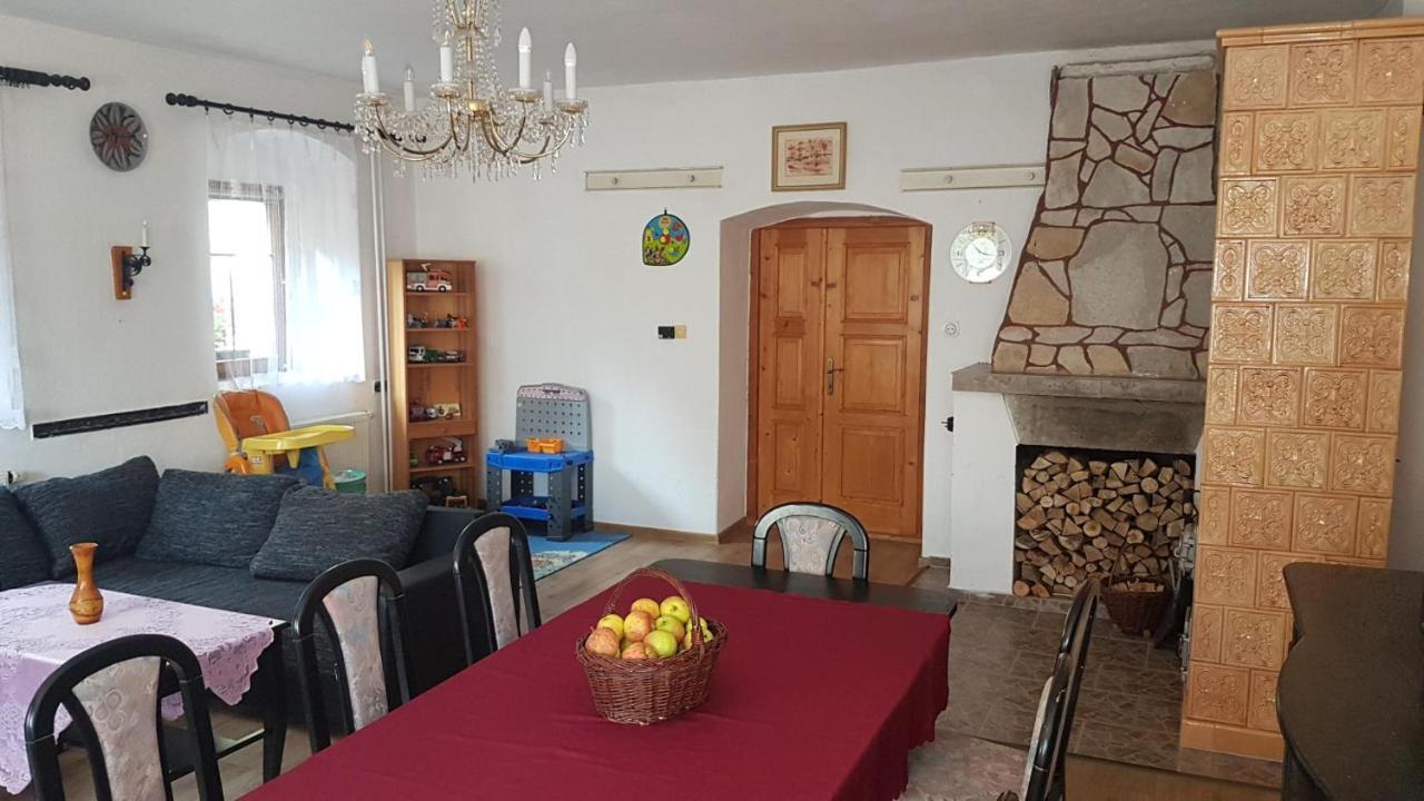 Chalupa V Kopci Vysoka Srbska Esterno foto